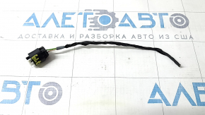 Фишка на проводку антенны Keyless заднего бампера BMW X7 G07 19-26