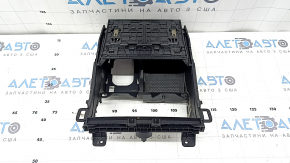 Бокс карман центральной консоли BMW X7 G07 19-26 под беспроводную зарядку, надломано крепление