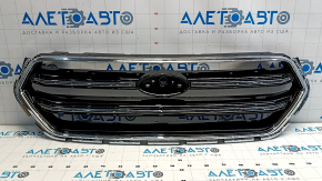 Решетка радиатора grill Ford Escape MK3 17-19 рест черн с хромом без эмблемы, сломана направляйка