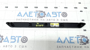Вставка накладки порога передняя левая BMW X7 G07 19-26 хром с подсветкой, царапины