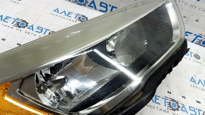 Фара передняя правая Ford Escape MK3 17-19 рест галоген, светлая, царапины, под полировку