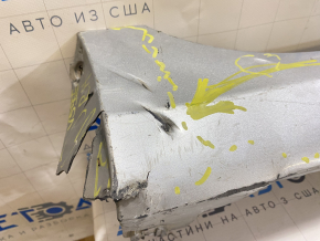 Порог правый Toyota Camry v55 15-17 usa серебро замят сзади, затертый, порван