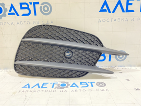 Решетка переднего бампера правая Mercedes W213 E 17-20 под парктроник, AMG pkg