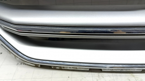 Решетка радиатора grill Ford Escape MK3 17-19 рест серая с хромом, песок
