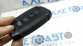 Ключ Hyundai Sonata 20- 4 кнопки, царапины, потерт