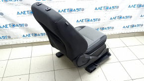Пассажирское сидение Ford Escape MK3 17-19 без airbag, механическое, ткань, черно-серый, вмятины, под химчистку