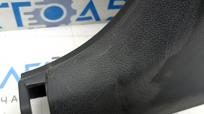 Накладка центральной стойки нижняя левая Hyundai Sonata 20-22 серая, царапины
