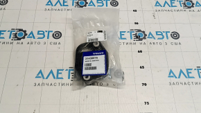 Крепление интеркулера правое Volvo XC90 16-26 T5, T6, T8