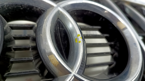 Решетка радиатора grill Audi Q5 8R 13-17 рест без парктроников, глянец, хром, хром вставки, с шильдиком, песок, трещины, тычка, сломаны крепления хром вставки