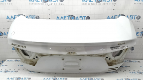 Крышка багажника Honda Accord 18-22 белый NH-883P, вмятины