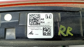 Фонарь внутренний крышка багажника правый Honda Accord 18-20 hybrid