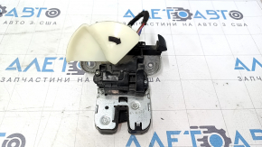 Замок крышки багажника VW Passat b7 12-15 USA без накладки