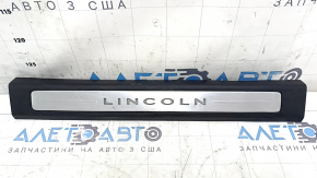 Ornament prag ușă față stânga Lincoln MKZ 17-20 cromat cu iluminare din spate, negru, zgârieturi