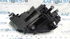 Фара передняя правая VW Jetta 19-26 в сборе LED, песок
