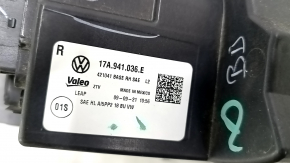 Фара передняя правая VW Jetta 19-26 в сборе LED, песок