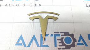 Эмблема значок T капота Tesla Model Y 20-25 золотая, мелкая царапина