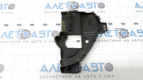 Кронштейн решетки радиатора grill левый Mazda CX-30 20-23 примят, трещина