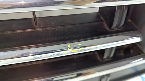 Решетка радиатора grill VW Jetta 19-21 без эмблемы под радар, песок