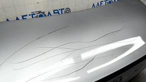 Крышка багажника VW Jetta 19-24 серебро LB7S, царапины