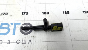 Датчик ABS задний правый VW Jetta 19-26