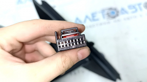 Зеркало боковое правое VW Jetta 19-23 3 пина, серебро, царапины