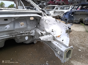 Четверть передняя левая Lincoln MKZ 13-20 hybrid на кузове, белый UG, вмятины