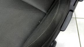 Водительское сидение Mazda CX-30 20-22 без airbag, механическое, ткань черная, под чистку