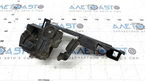 Дефлектор радиатора правый VW Jetta 19-21 1.4T сломано крепление
