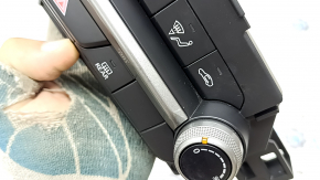 Управление климат-контролем Mazda CX-30 20-23 manual, царапины