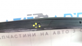 Уплотнитель двери передней правой Toyota Camry v70 18-24 надрывы