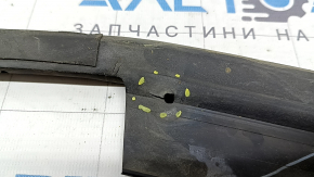 Уплотнитель капота Ford Fusion mk5 13-20 надорван