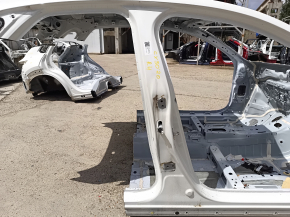 Стойка кузова центральная правая Mazda CX-30 20-23 на кузове