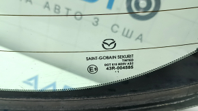 Стекло двери багажника Mazda CX-30 20-23 оторван контакт подогрева