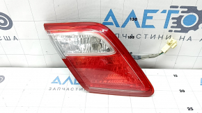 Фонарь внутренний крышка багажника левый Toyota Camry v40 07-09 под полировку