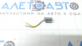 Фишка поворотника внешнего фонаря крыло левая Toyota Camry v40 07-09