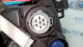Фара передняя левая Mitsubishi Outlander 22-26 LED