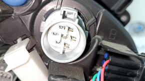 Фара передняя правая Mitsubishi Outlander 22-26 LED