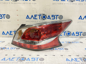 Фонарь правый Nissan Altima 13-14 дорест галоген