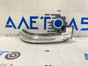 Поворотник повторитель левого зеркала Toyota Prius 50 19-22