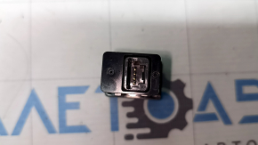 AUX Toyota Camry v40