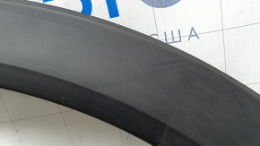 Накладка арки крыла передняя правая Mazda CX-9 16-23 структура, сломаны крепления, царапины, примят
