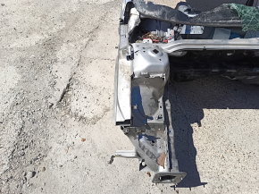 Четверть передняя правая Ford Fusion mk5 17-20 с кронштейном, на кузове, серебро, замята стойка