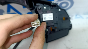 Кнопки управления на руле Mazda CX-9 16-21 полез хром, царапины на хроме