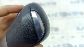 Ручка КПП Mazda CX-9 16-23 кожа черная, царапины, потерта