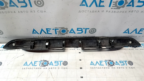Молдинг двери багажника Toyota Sienna 11-20 под камеру, царапины