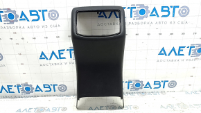 Накладка центральной консоли задняя Mazda CX-9 16-23 черная, царапины