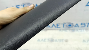 Накладка центральной консоли верхняя правая Mazda CX-9 16-23 черная, царапины
