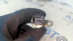 Клапан VVT нижний Mitsubishi Outlander 22-26 2.5 3 канавки