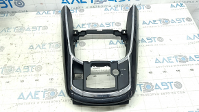 Накладка центральной консоли Mazda CX-9 16-19 царапины