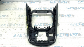 Накладка центральной консоли Mazda CX-9 16-19 царапины